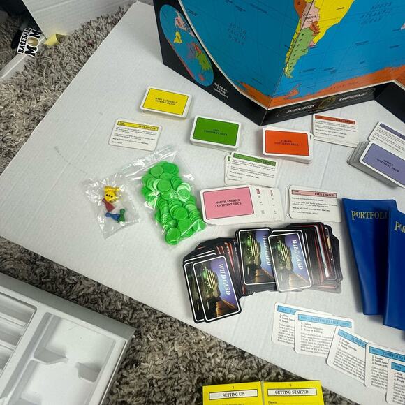 On Assignment With National Geographic Vintage 1990 Boardgame Board Game - Picture 9 of 10